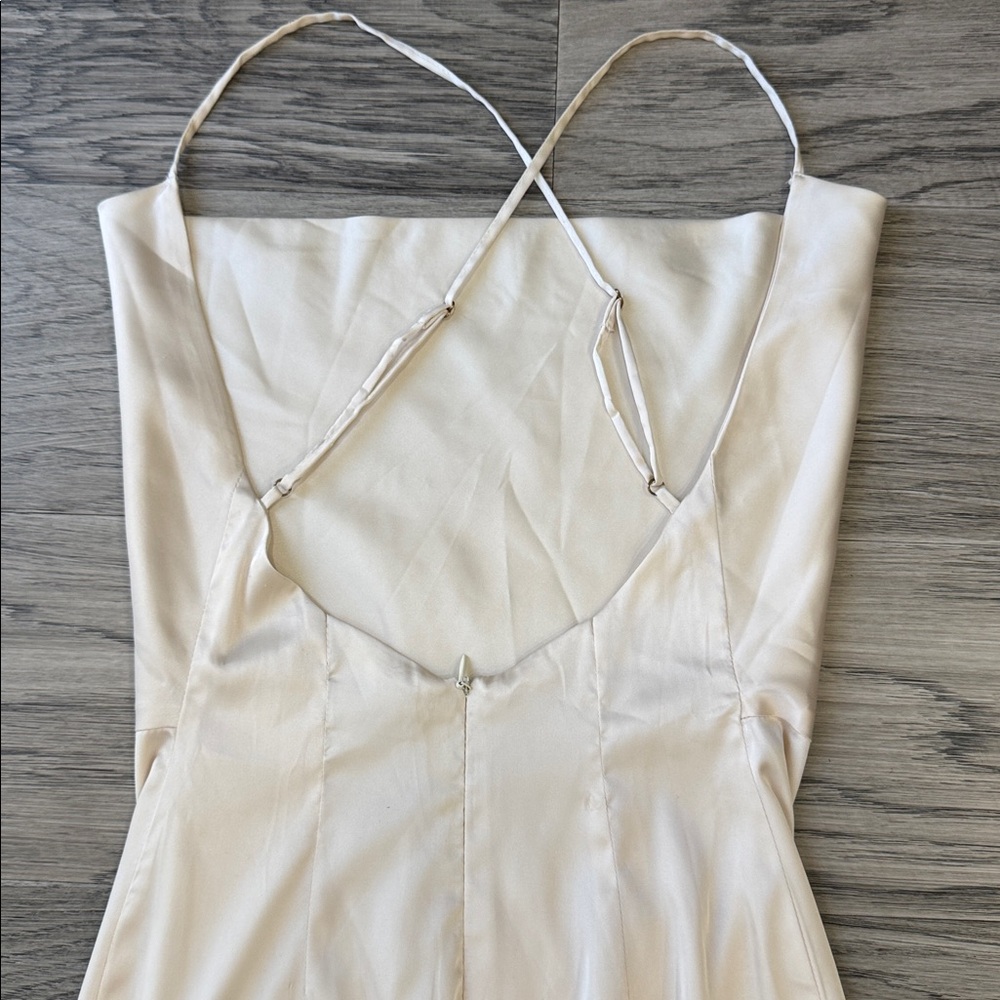 Oh Polly Cream Dress - Picture 4 of 6